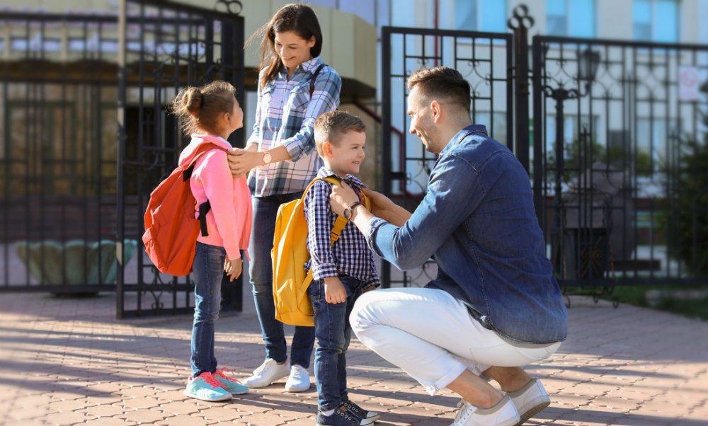 how-deal-with-being-new-parent-dutch-school